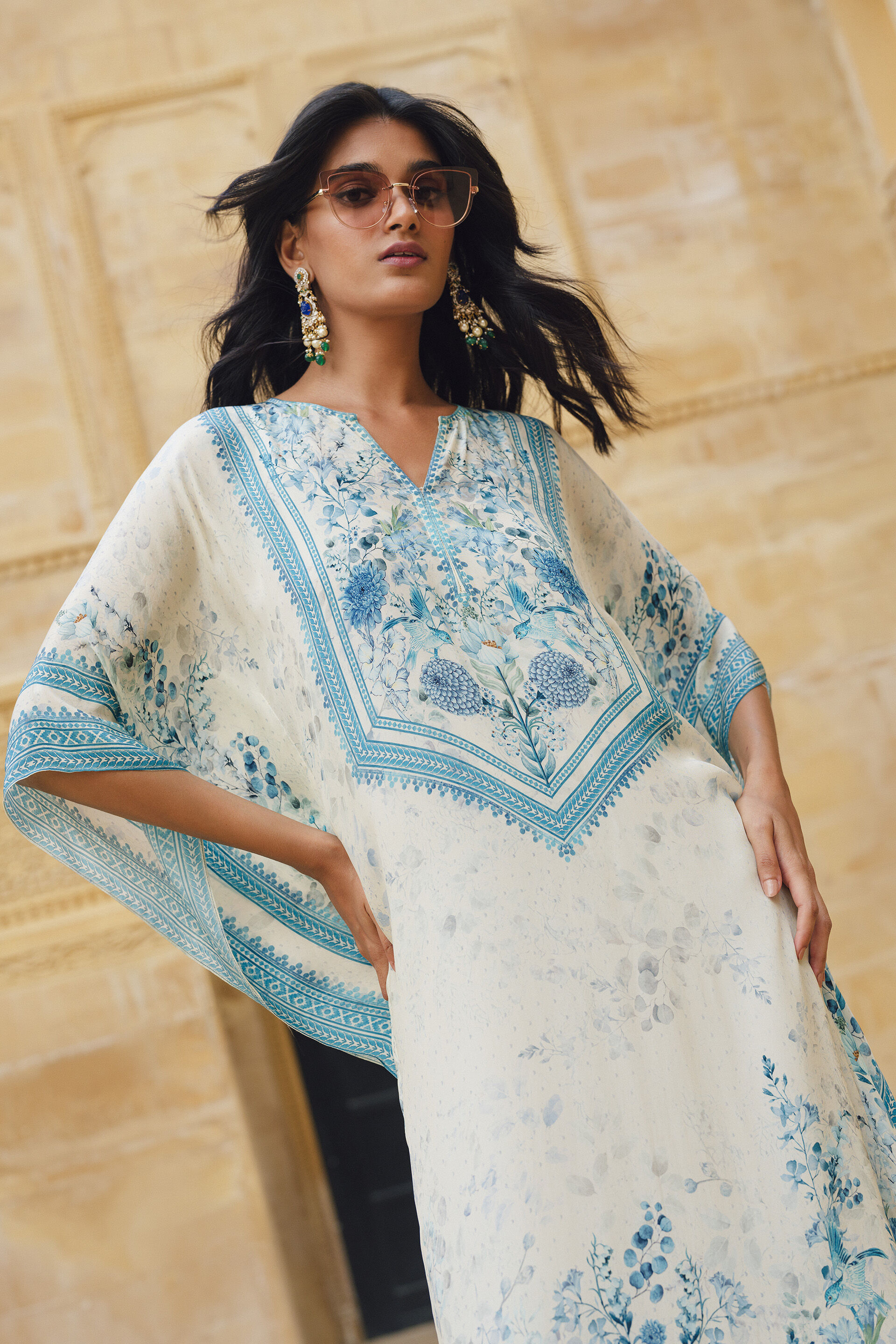 Amali Kaftan - White, White, image 5